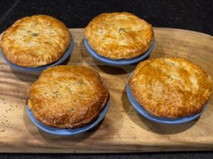 Slow Cooked Chunky Beef Pies | Acoking