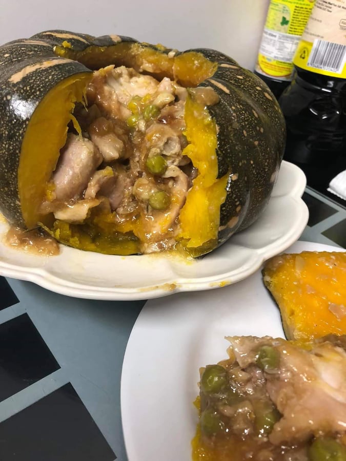 Slow Cooker Chicken stuffed in pumpkin