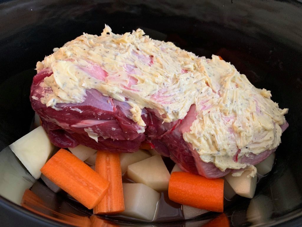Slow Cooker Roast Lamb and Vegetables 