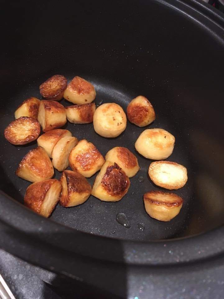 Slow Cooker Roast potatoes