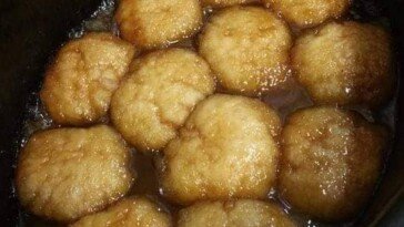 Slow Cooked Golden Syrup Dumplings