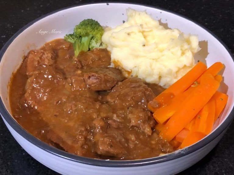 Braised Steak & Onion