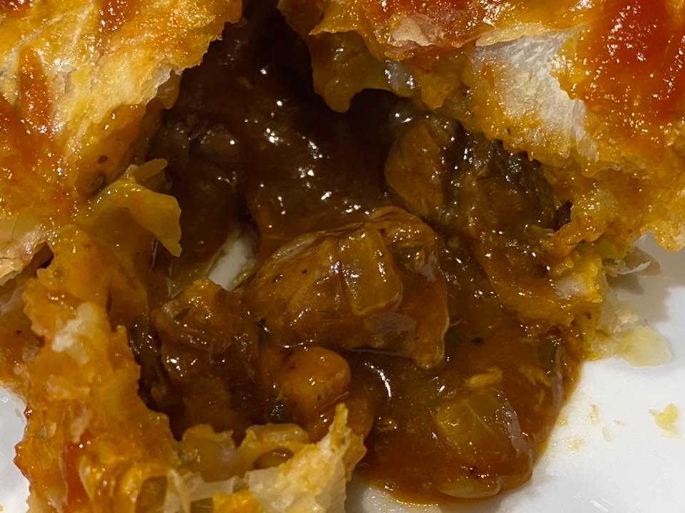 Slow Cooked Chunky Beef Pies | Acoking