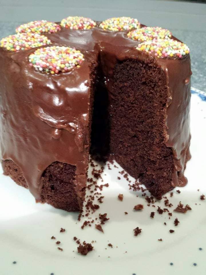 slow cooker chocolate cake