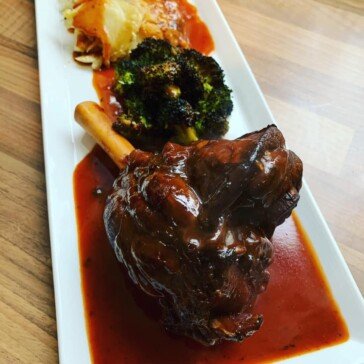 Lamb Shanks With Creamy Potato & Roasted Broccoli