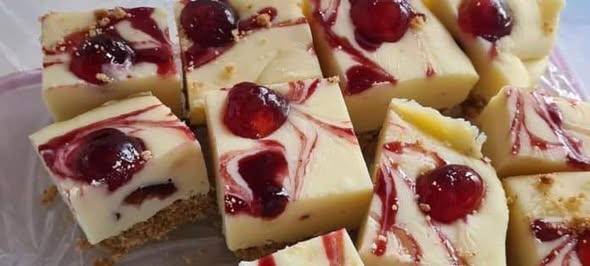 Cherry Bakewell Fudge Recipe