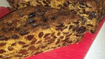 Slow Cooker Christmas Fruit Cake