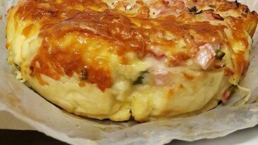 Slow Cooker Cheese and Bacon Bread