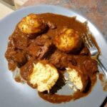 Slow cooker Braised Steak & Onion with Dumplings