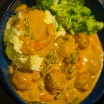 Massaman Meatballs