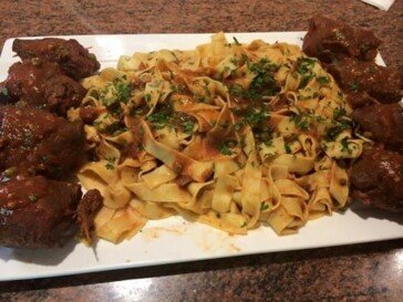 Maltese bragioli (stuffed beef rolls)