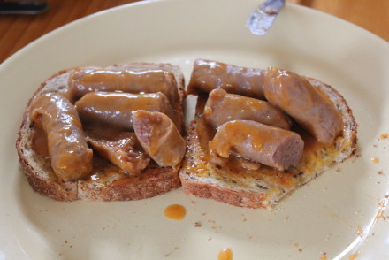 Slow Cooker Savoury Sausages