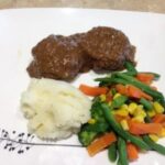 Beef Rissoles in Gravy