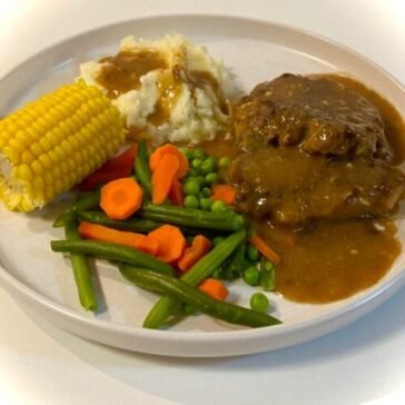 Lamb Chops in Creamy Gravy