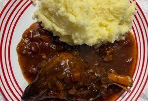Rich Gravy Lamb Shanks