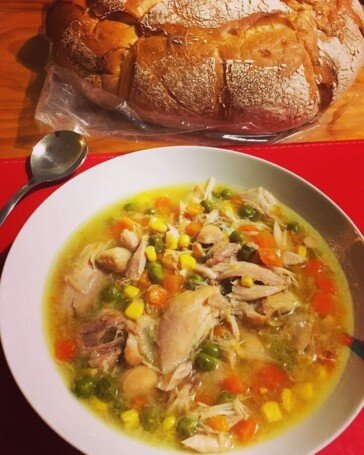 Easy Slow Cooker Chicken Soup