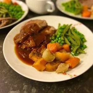 Lush Roast Beef and Gravy (Easy Slow-Cooker Recipe)