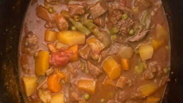 Slow-Cooker Beef and Veggie Stew