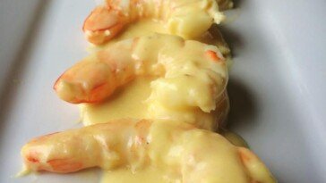 Slow Cooked Garlic King Prawns