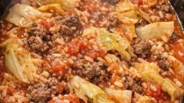 Slow Cooker Lazy Cabbage Roll Casserole