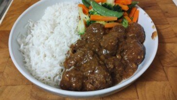 Slow Cooker Mongolian Meatballs