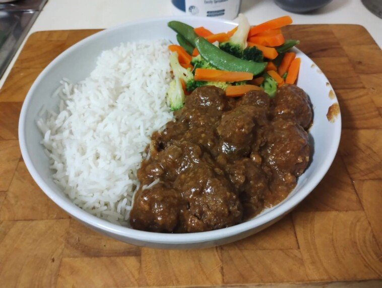 Slow Cooker Mongolian Meatballs